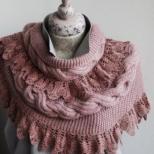 Ажурні шарфи гачком: цікаві схеми для початківців майстринь